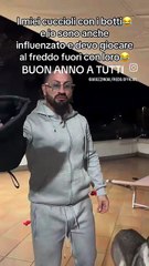 Agozzino Alfredo augura buon anno con i suoi cani