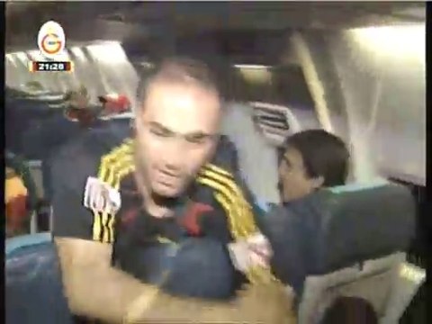 Yonetim, Futbolcu, Taraftar, Sampiyonsun Galatasaray