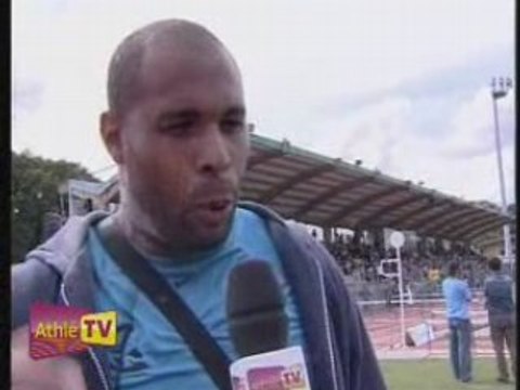 Athlé meeting Forbach Poids Hommes 20m42 niaré