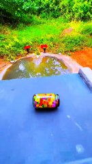 Breaking bottles #foryoupageシ #funnyreel #glassbottles #fyp #brokinghearts #breakbottles #viral #bottle #fun #foryou