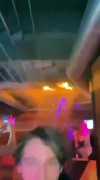 Incendie en Suisse - La vidéo glaçante du début de l'incendie publiée cette nuit, avec des jeunes ne semblant pas réaliser la gravité de la situation face aux premières flammes