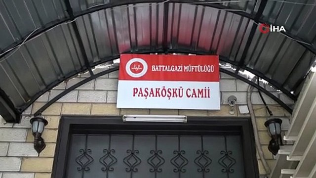 Malatya’da Paşaköşkü Camisi’nin hasarlı minaresi onarılıyor