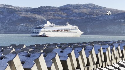 Rusya'dan Amasra'ya gelen yolcu gemisi İstanbul'a demirledi