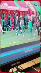 Le staff algérien vole 2 ballons lors du match contre la Guinée Equatoriale lors de la CAN 2026