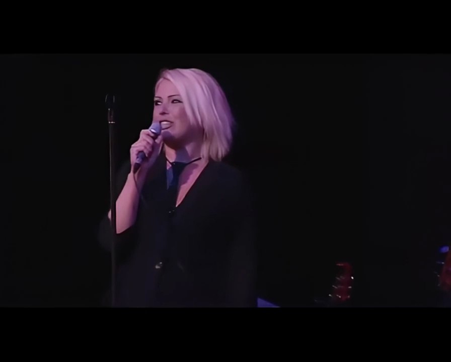 Kim Wilde - Kids in America (Marty Wilde - Born To Rock n' Roll 2007)