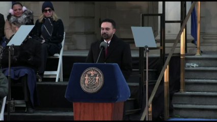 Mamdani è sindaco di New York: "Governerò da socialista democratico"