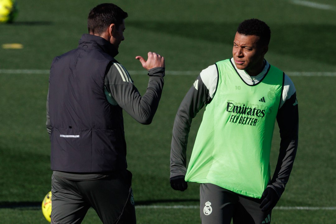 "El entrar en especulaciones sobre la rodilla de Mbappé por lo de Talavera  es ventajista"