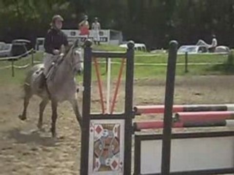 Marie et Pamir en CSO 1m10