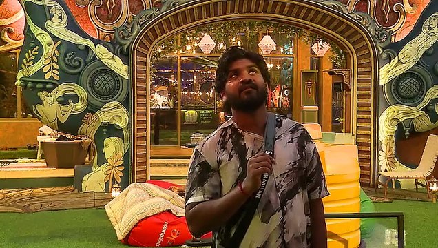 Bigg Boss 9 E03 Super Deluxe File a Complaint