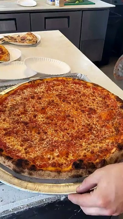 NY cheese pizza FTW 😤😤😤