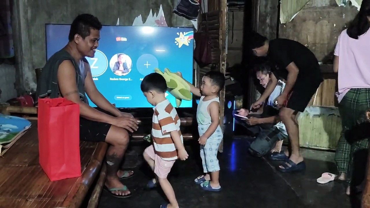 Grey and Isaiah Playing While RG Sets Up the Sound System!