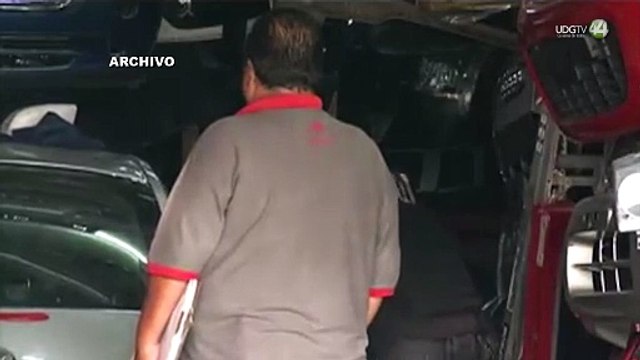 Denuncian robo de autopartes en centros comerciales