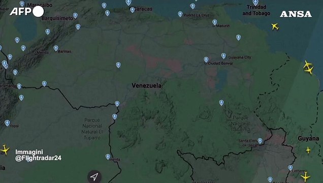 Spazio aereo venezuelano vuoto mentre gli attacchi statunitensi colpiscono Caracas