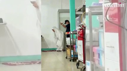 Hastalıkta ve sağlıkta: Eşinin namazı bitene kadar serumu havada tuttu!