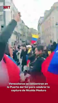 🇻🇪🎉 Decenas de venezolanos se concentraron en la Puerta del Sol de Madrid para celebrar la presunta captura de Nicolás Maduro, noticia que rápidamente se volvió viral.
