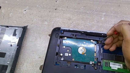 hp probook laptop charging light orange on but laptop not turning on issue
