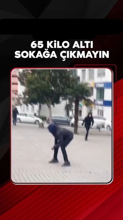 Meteoroloji Genel Müdürlüğü, pazargecesine kadar Istanbul, Edirne, Bursa,Tekirdağ, Kırklareli, Kocaeli, Sakarya veYalova'da yaşayan vatandaşları kuvvetli lodos ve frtinaya karşı uyardı.Saatte 50 ila 80 kilometre hızla etkiliolacak firtınaya karşı