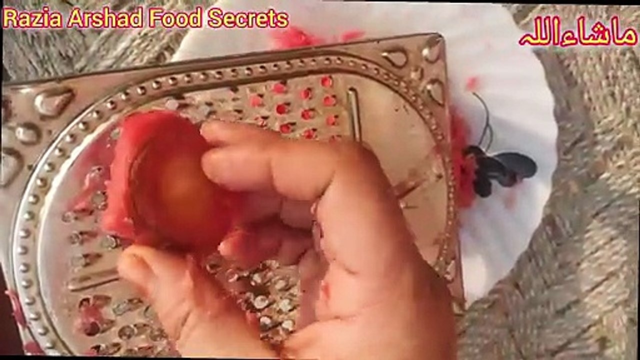 Gajar Ka Halwa Recipe l گاجر کا حلوہ بنانے کا طریقہ l Gajar Ka Halwa Banane Tarika By Razia Arshad