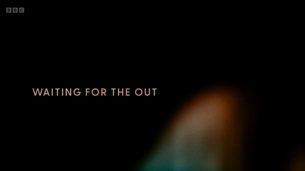 S01E01