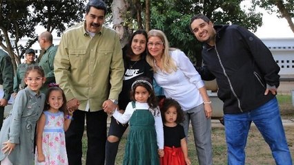 America Venezuela Tension: कौन हैं Venezuela President Nicolas Maduro Family and Wife Details