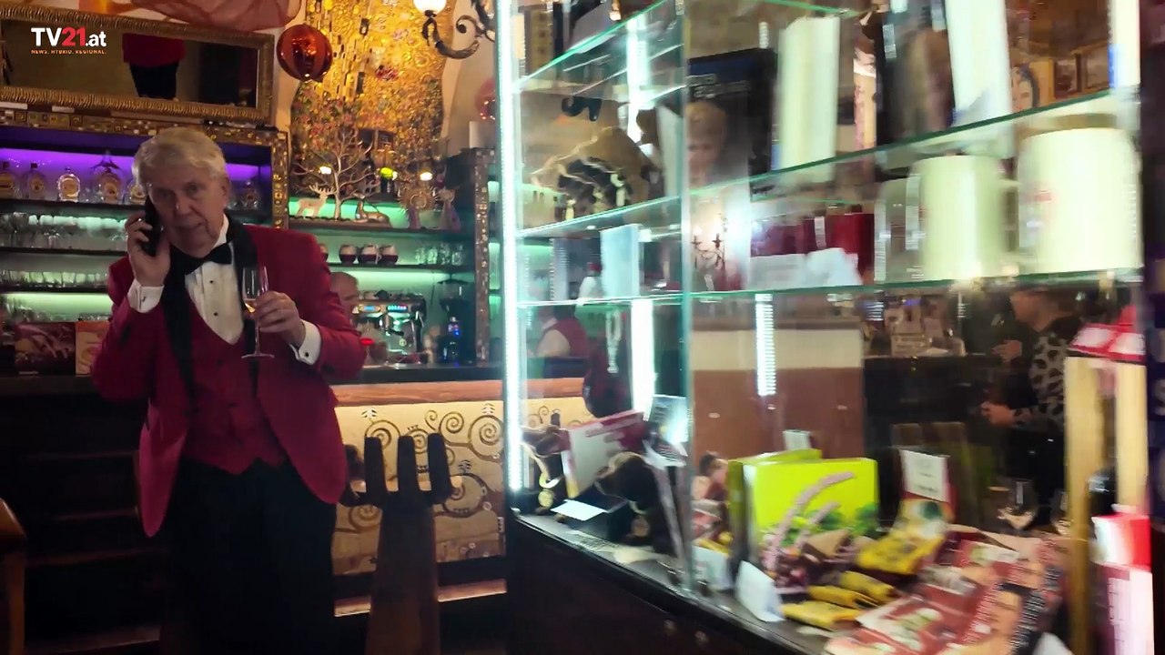 Bühnenapplaus im TCF – und ein gemeinsamer Jahreswechsel im Schönbrunner Stöckl