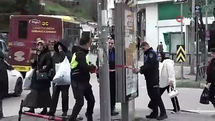 Faciaya ramak kala! Lodos annesinin sürdüğü bebek arabasını uçurdu, bebek ucuz kurtuldu!