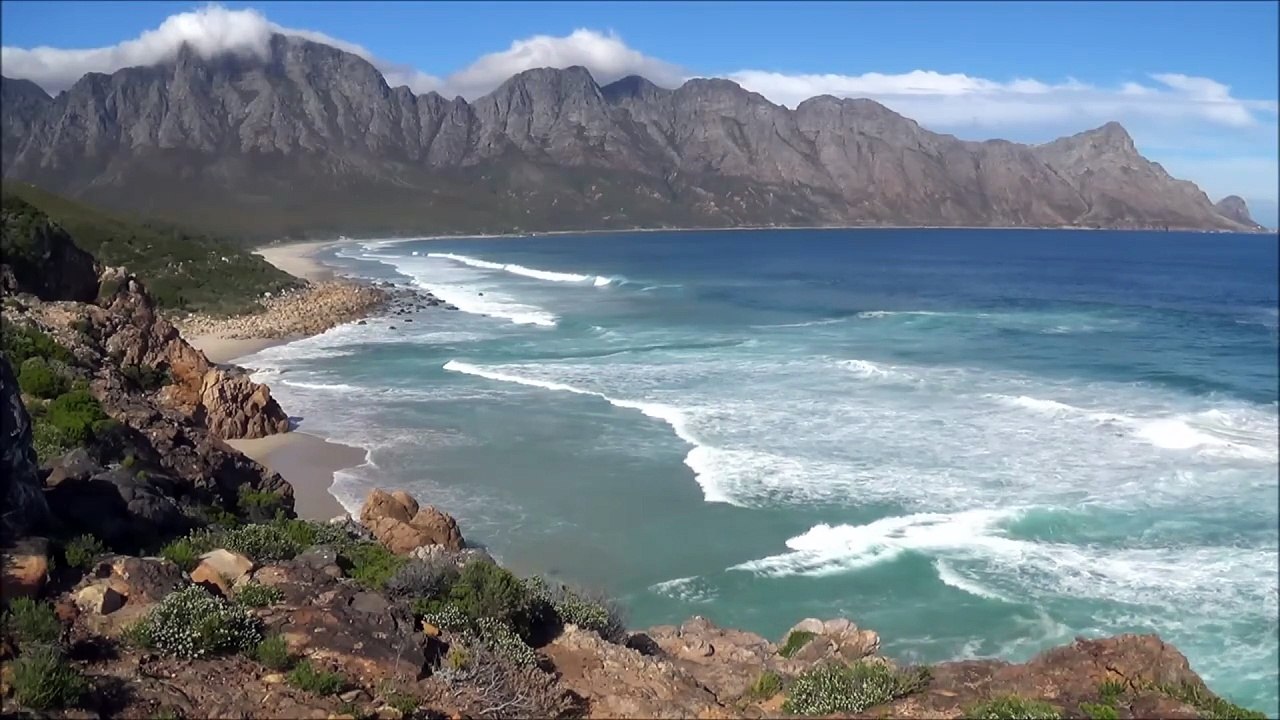 Relaxing ocean waves rolling in - 1 hour video - ocean sounds for sleep and stress relief - HD 1080P_Clip