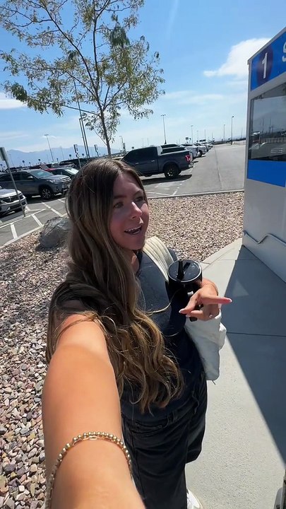 LA, We’re Ready ✈️#LA #LABound #PremiereWeekend #VlogLife #ExcitedVibes #CreatorLife #BehindTheScenes