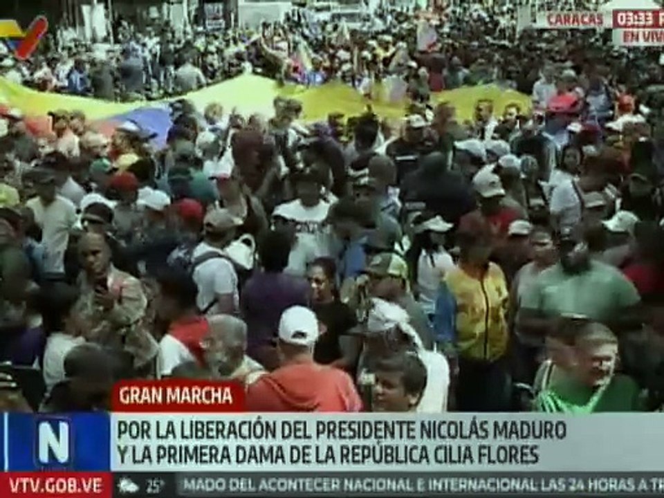 Movilización masiva en Caracas para exigir la inmediata devolución del presidente Nicolás Maduro