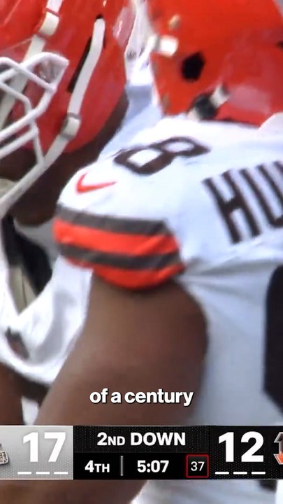 Browns' star Myles Garrett sets new NFL single-season sacks record