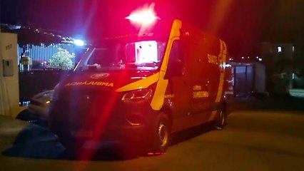 Mulher sofre torção no tornozelo após tropeçar e cair em via pública no Bairro Brasmadeira