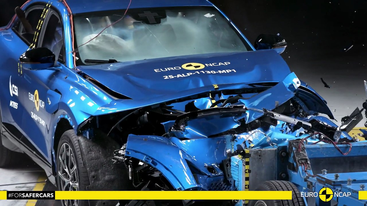 Alpine A390 - Crash & Safety Tests - 2025