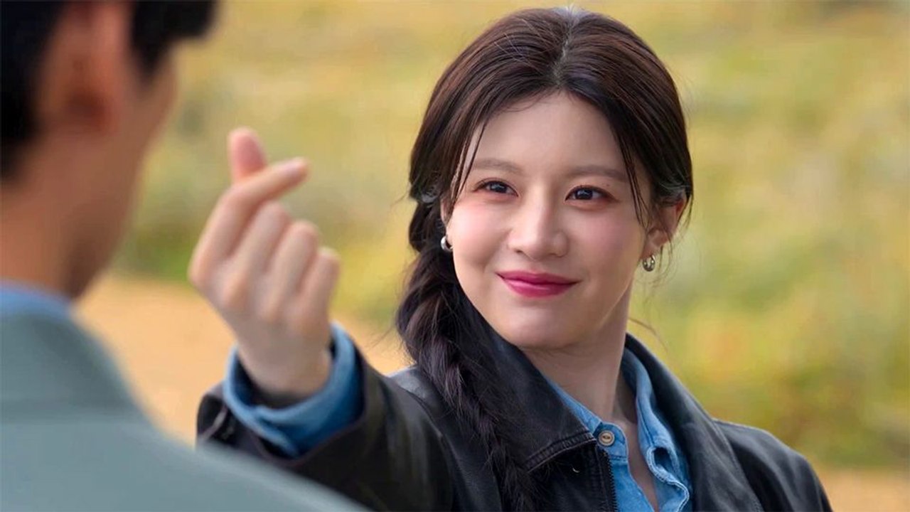 Can This Love Be Translated? Trailer DF