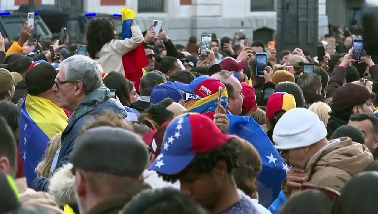 Trump asegura que Venezuela entregará a EEUU entre 30 y 50 barriles de petróleo sancionado