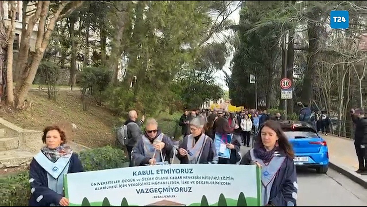Boğaziçi Üniversitesi akademisyenleri ve öğrencileri, ‘Boğaziçi Direnişi’nin 5. yılında sloganlarla yürüyor