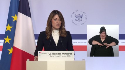 "Nous défendons le droit international", a assuré Emmanuel Macron en conseil des ministres