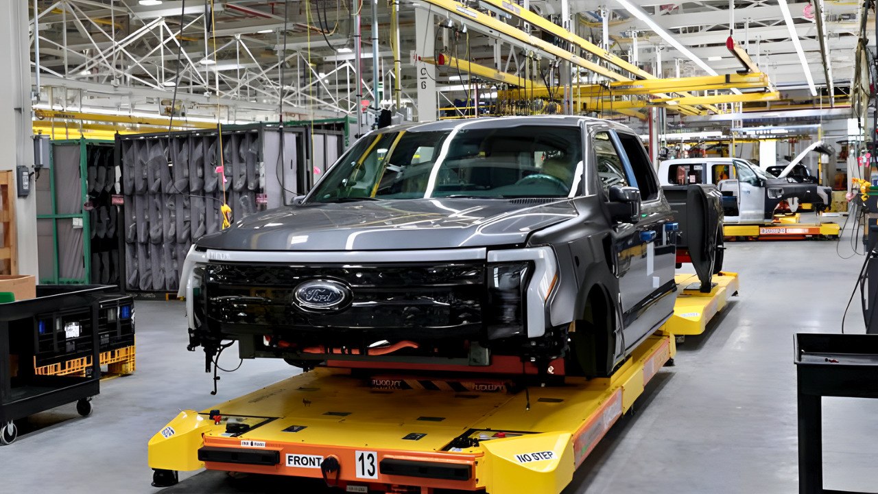 Largest EV Write-Down in Ford History Forces Ford To Shut Down Entire Flagship Truck Line