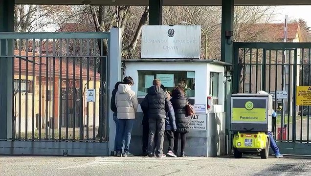 Strage Crans-Montana, rientrate le salme delle vittime italiane: il volo atterrato a Linate