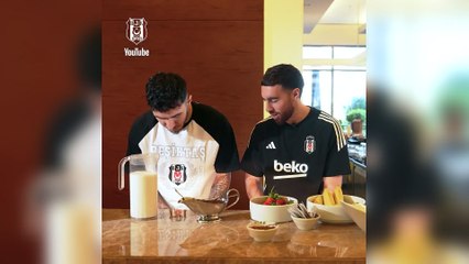 Orkun Kökçü ve Emirhan Topçu kozlarını mutfakta paylaştı!