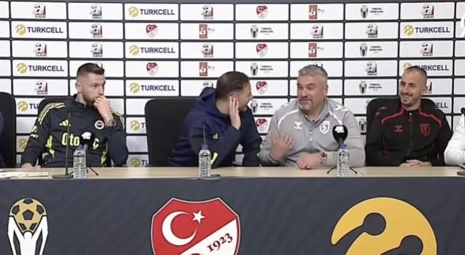 Tedesco’dan şaşırtan hareket! Salon kahkahalara boğuldu