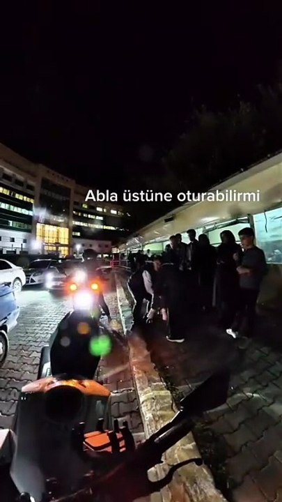 Özel bir durumu olan kardeşi için motorculara ricada bulunan abi kardeşinin özel durumunu belirtmeden güzel bir şekilde durumu çözmesi 😊