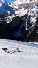 Homenagem às vítimas do incêndio em bar na Suíça