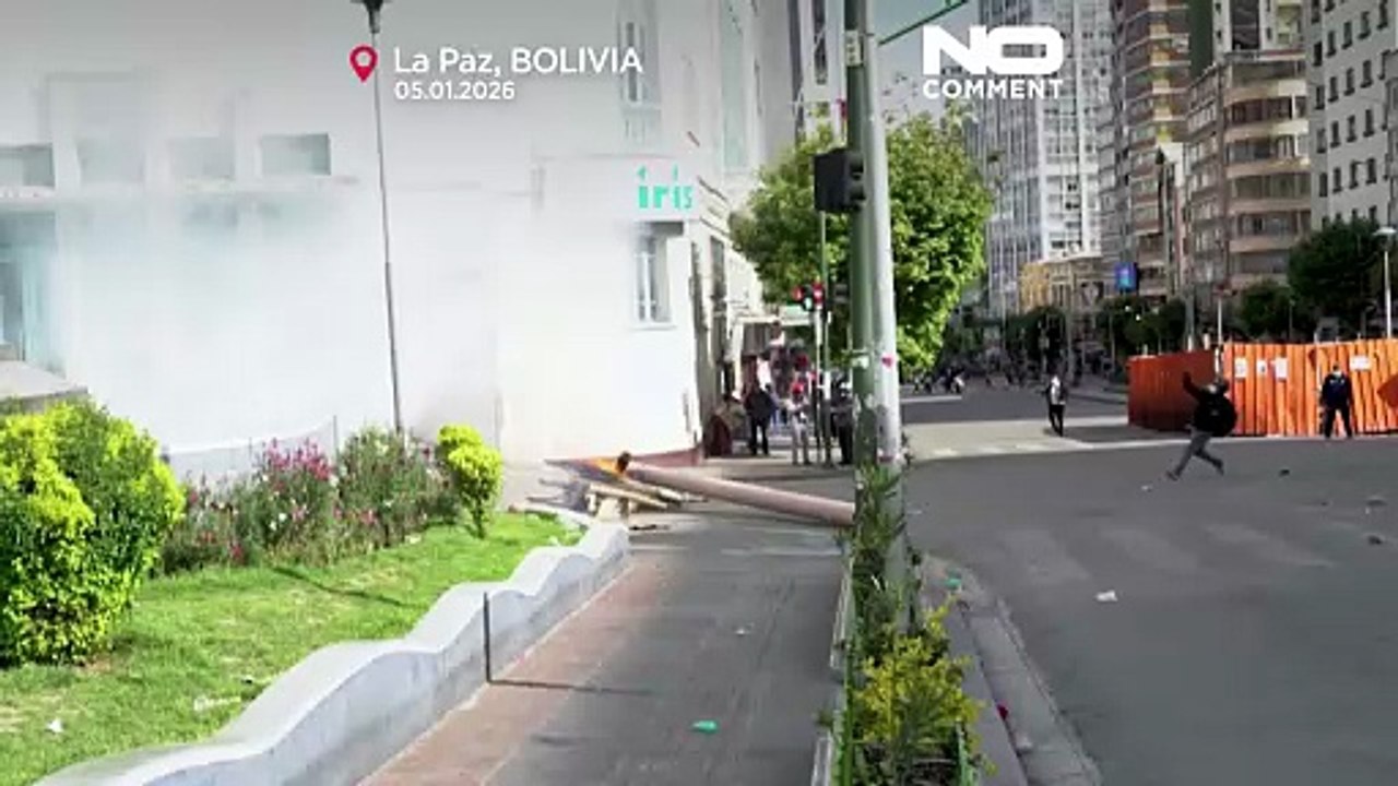 Manifestations à La Paz contre les coupes dans les subventions au carburant en Bolivie