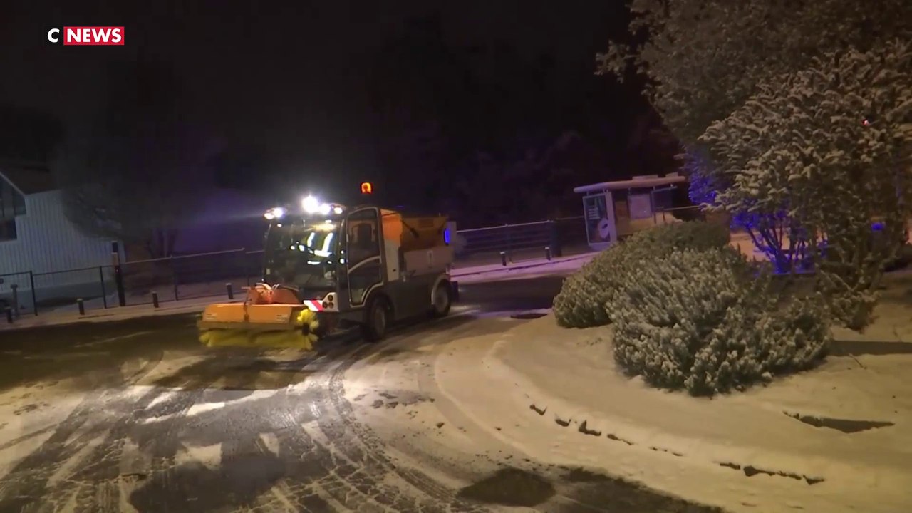 «Dès qu'il tombe de la neige, ça devient exceptionnel» : les Yvelines particulièrement touchées par la neige
