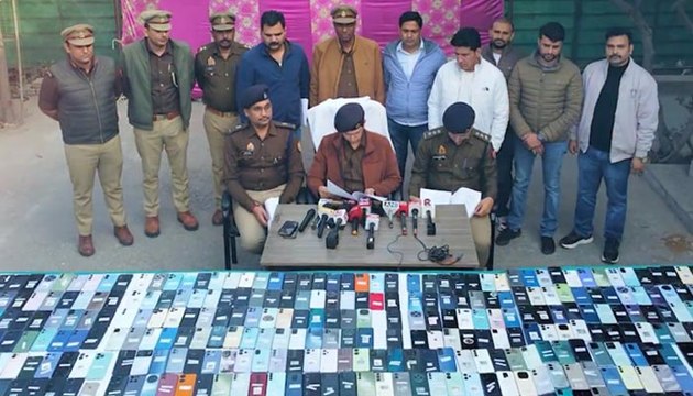 Noida Police Bust Mobile Theft Racket, 821 Stolen Phones Recovered