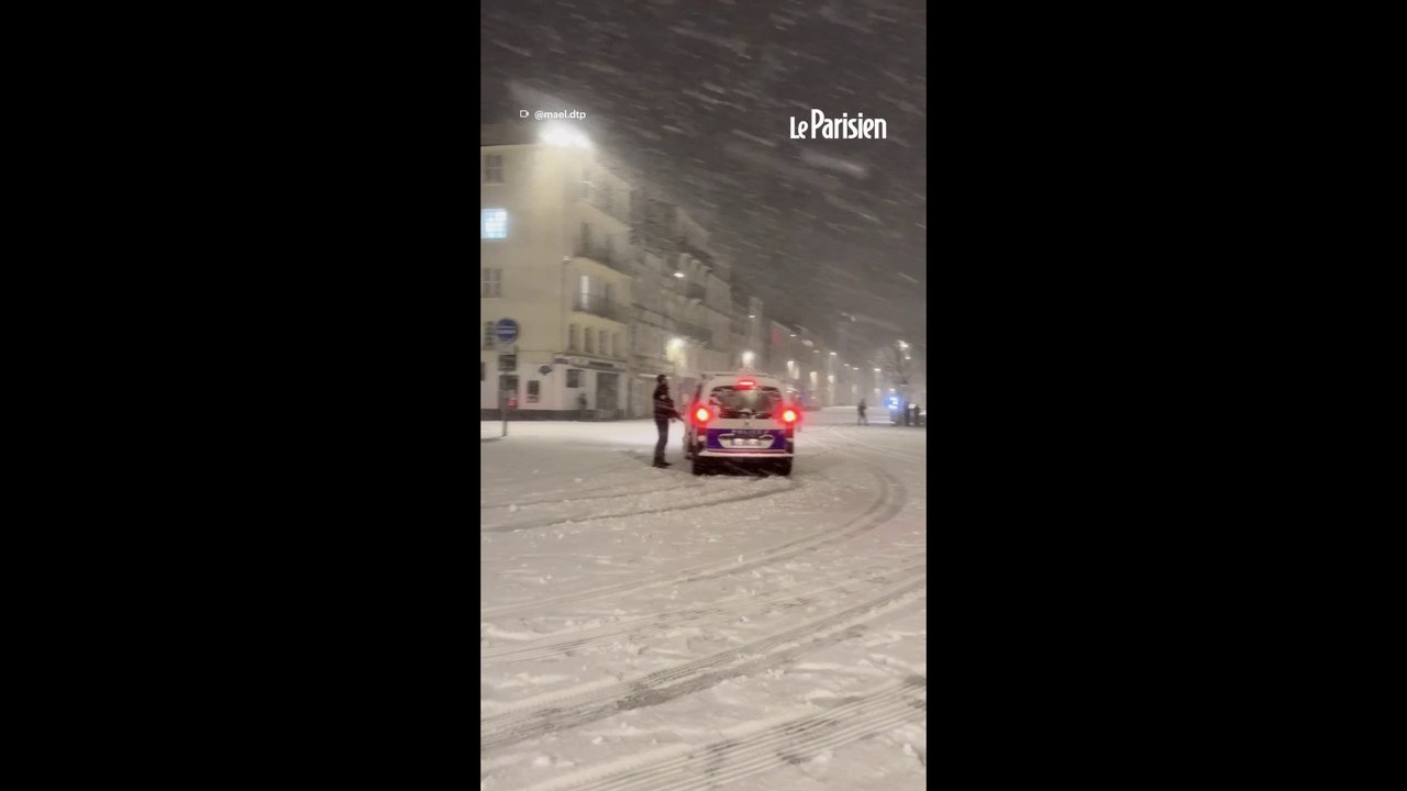 La Rochelle : bataille de boules de neige avec la police