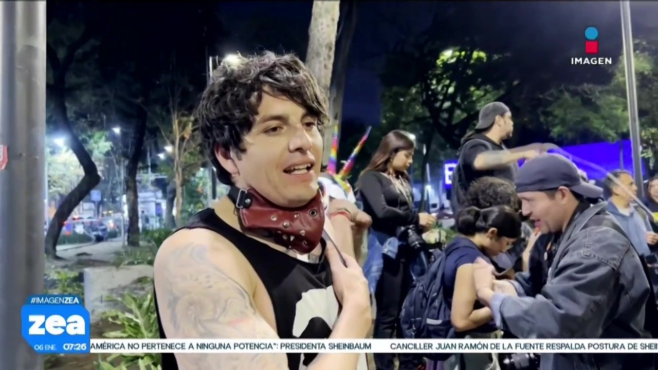 Los Reyes Magos Punks recorren cada año las calles de CDMX para regalar juguetes