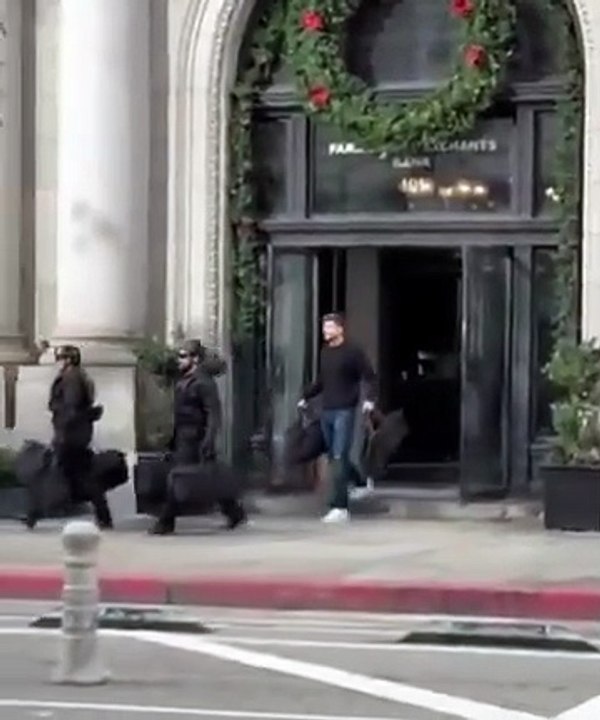 Des images montrant MrBeast en train de retirer 1 million de dollars pour une vidéo ont fait surface.