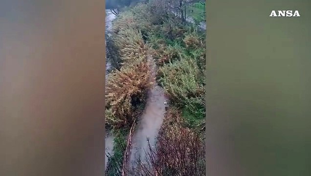 Il maltempo non da' tregua, a Roma esonda il fiume Aniene nel quartiere Tiburtino