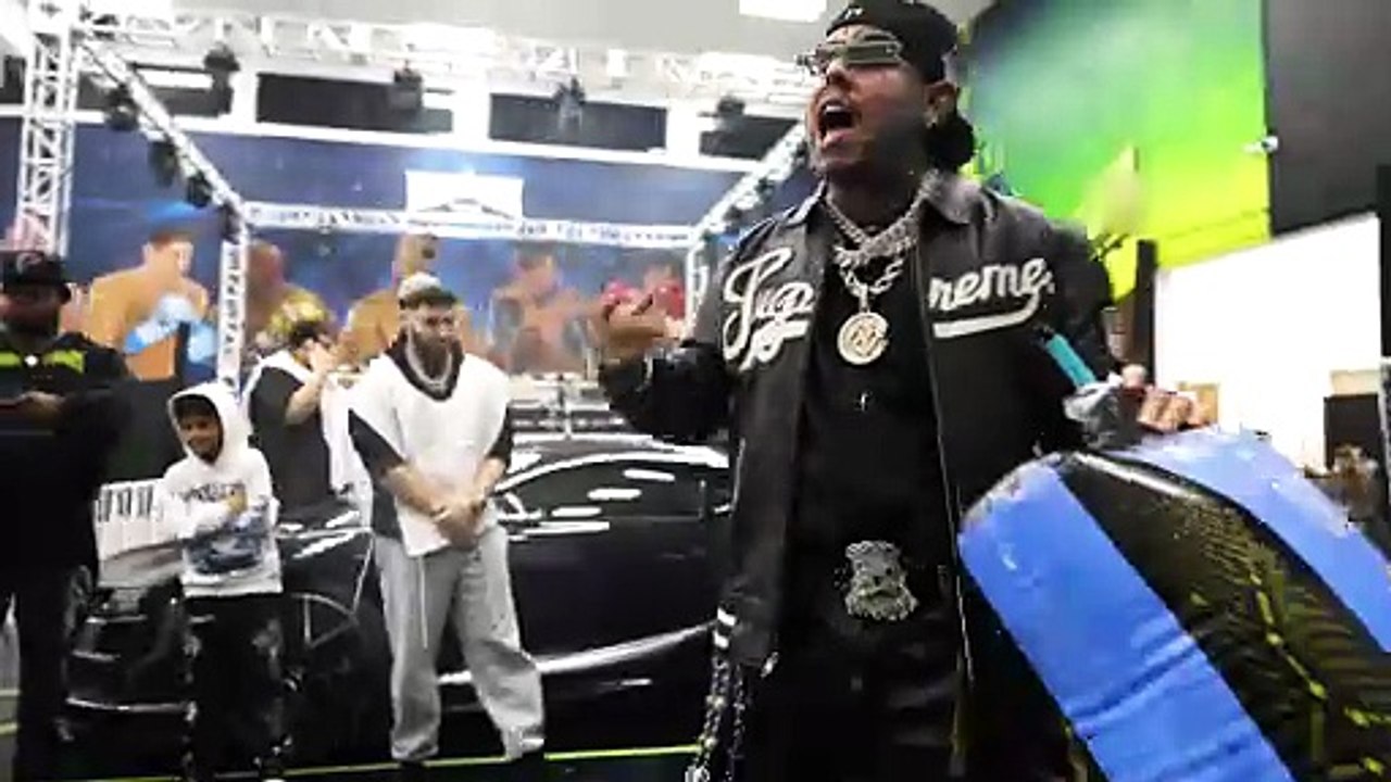 6IX9INE- BACON FT. ADIN ROSS   CUFFEM  OFFICAL MUSIC VIDEO